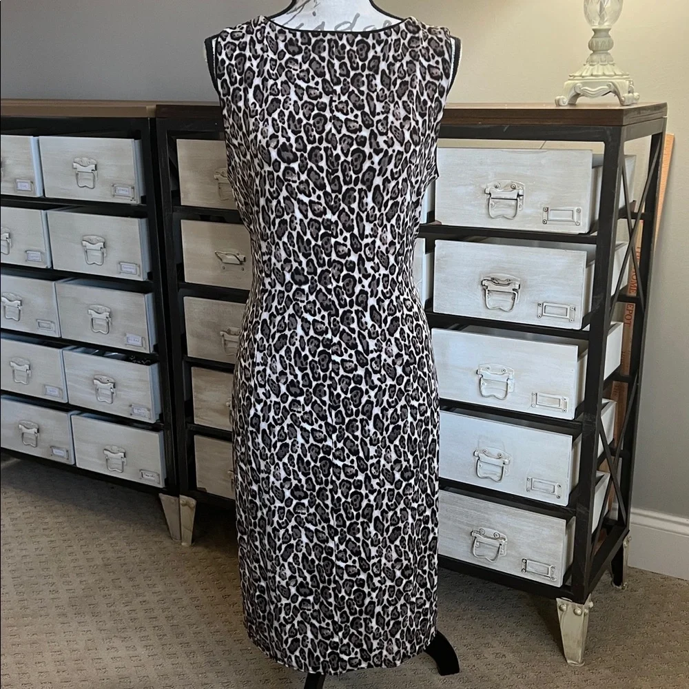 NEW White House Black Market Burgundy Leopard Animal Print Reversible Dress - Picture 2 of 10